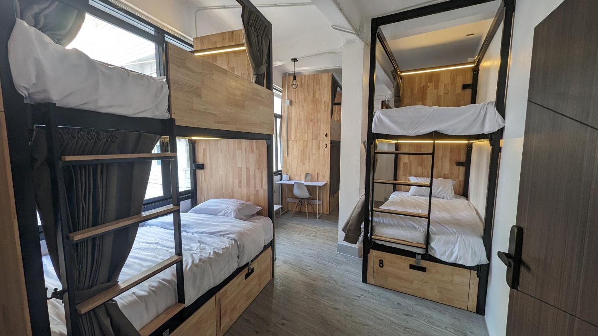 Urban Jungle Hostel Bangkok Extérieur photo